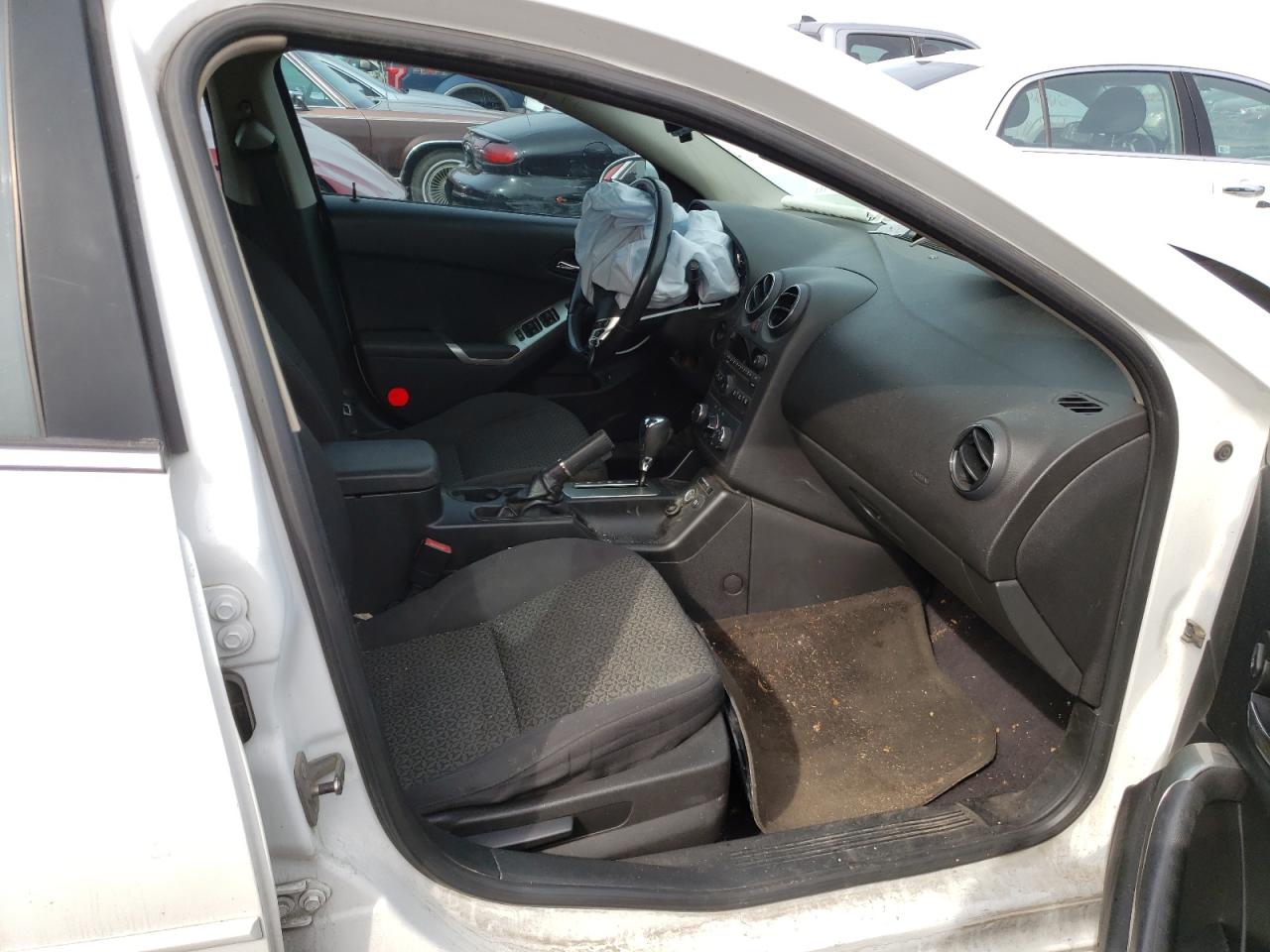 Photo 5 from auction – 2010 PONTIAC G6 with VIN 1G2ZA5EB6A4118371