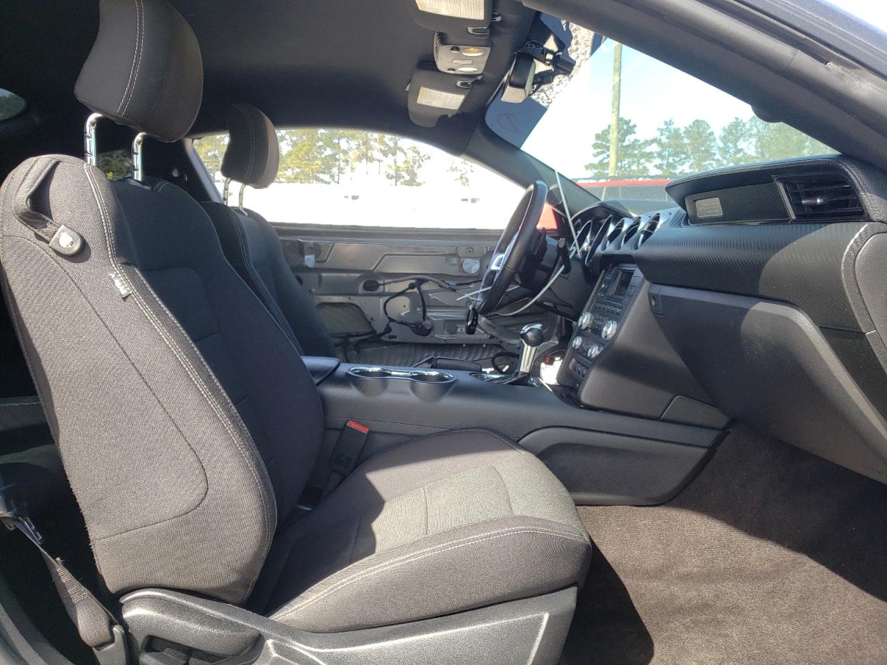 Photo 5 from auction – 2016 FORD MUSTANG with VIN 1FA6P8AM0G5206301