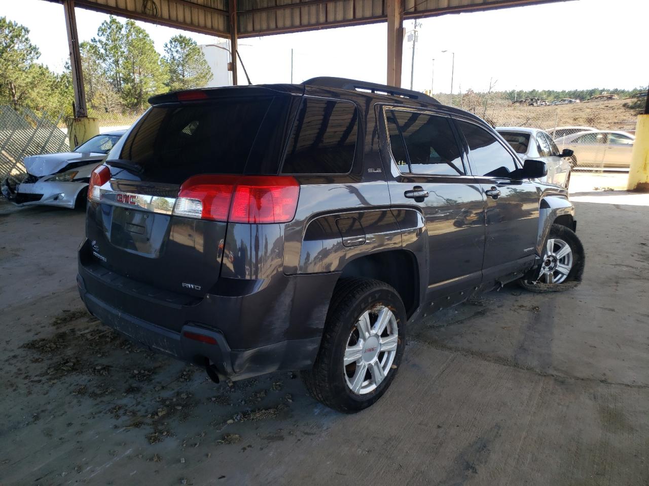 Photo 4 from auction – 2014 GMC TERRAIN SL with VIN 2GKFLWE35E6195636