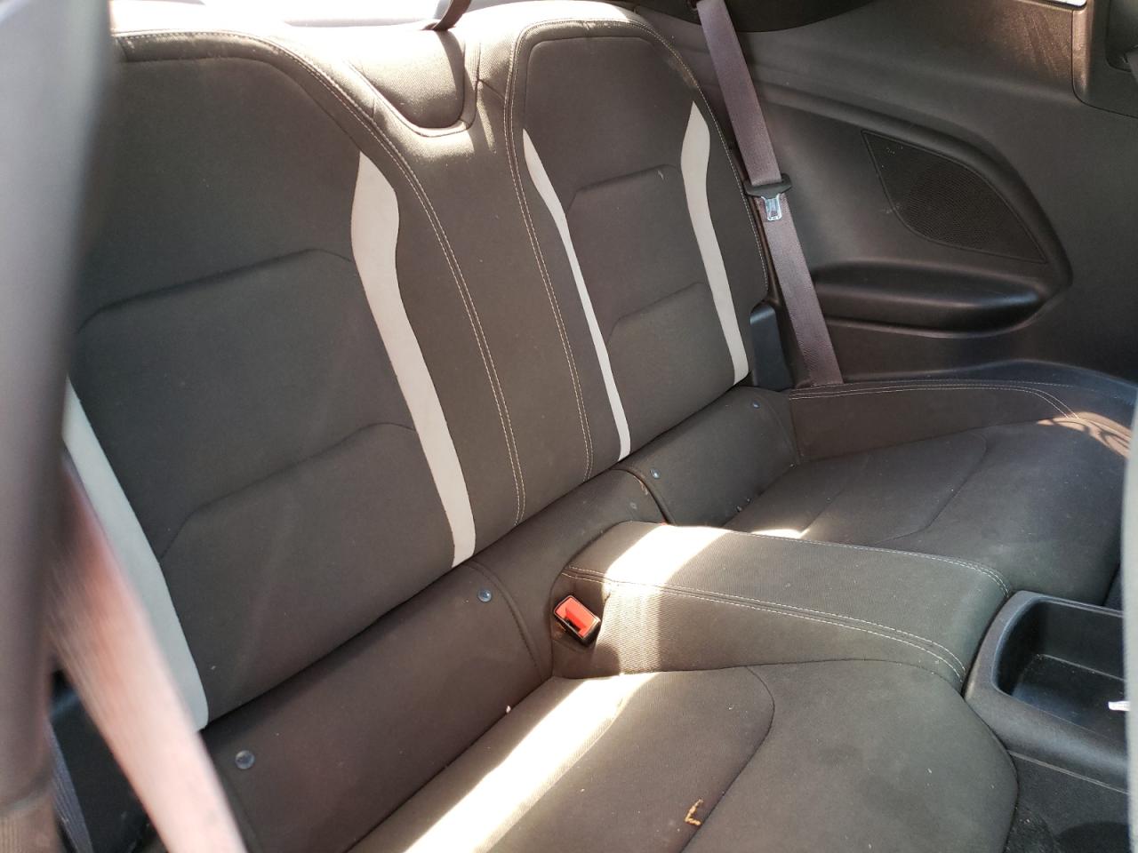 Photo 6 from auction – 2017 CHEVROLET CAMARO SS with VIN 1G1FF1R73H0198852