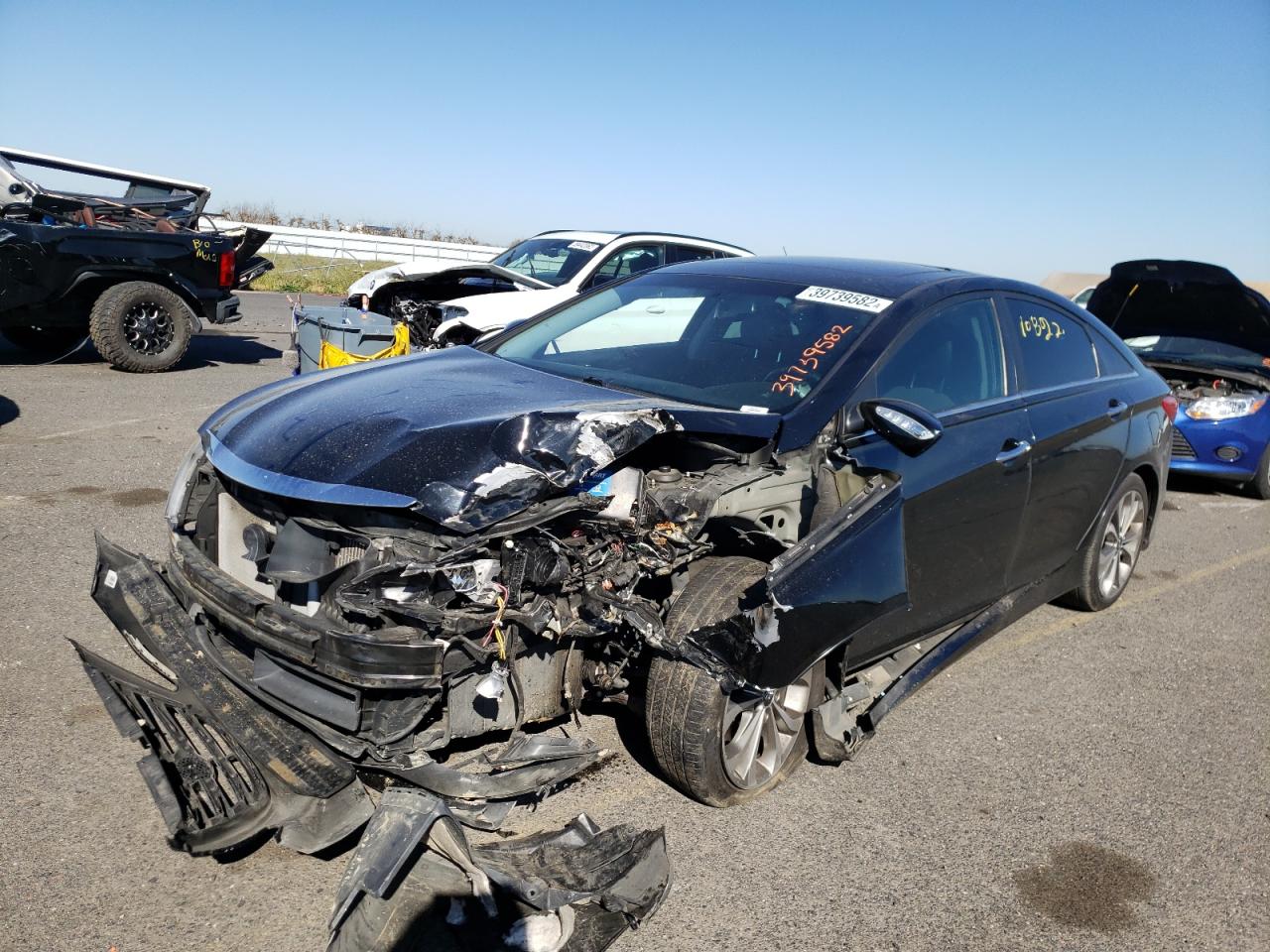 Photo 2 from auction – 2014 HYUNDAI SONATA SE with VIN 5NPEC4AB0EH830458