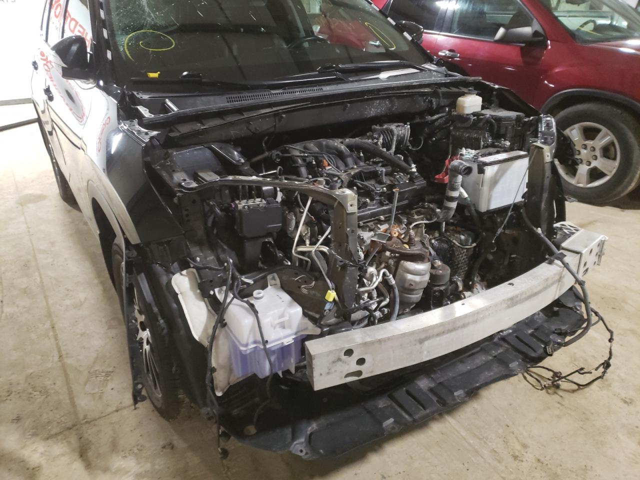 Photo 9 from auction – 2018 TOYOTA HIGHLANDER with VIN 5TDJZRFH0JS497707