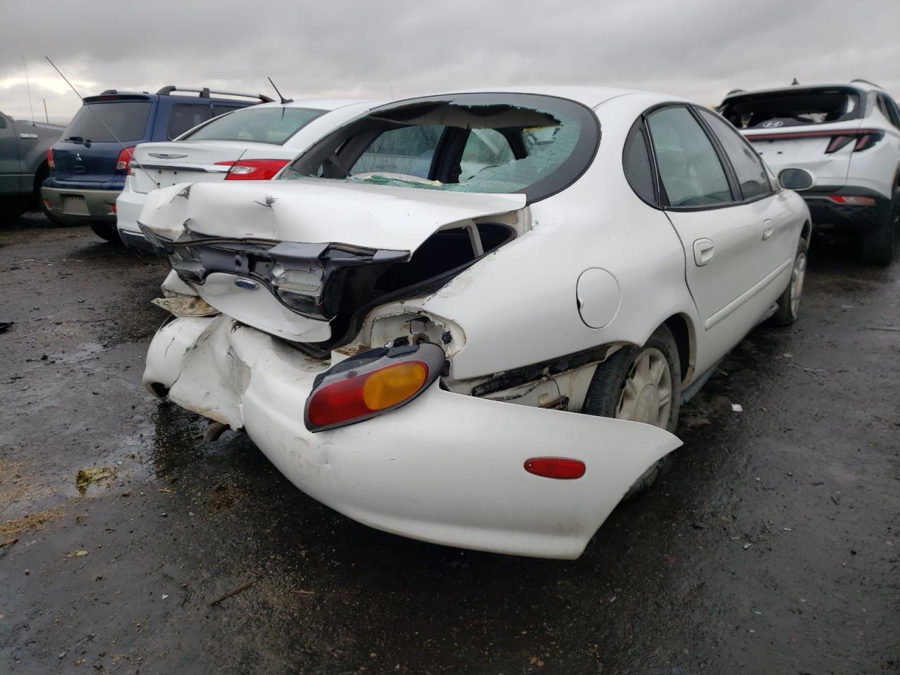 Photo 4 from auction – 1997 FORD TAURUS GL with VIN 1FALP52U0VA306158