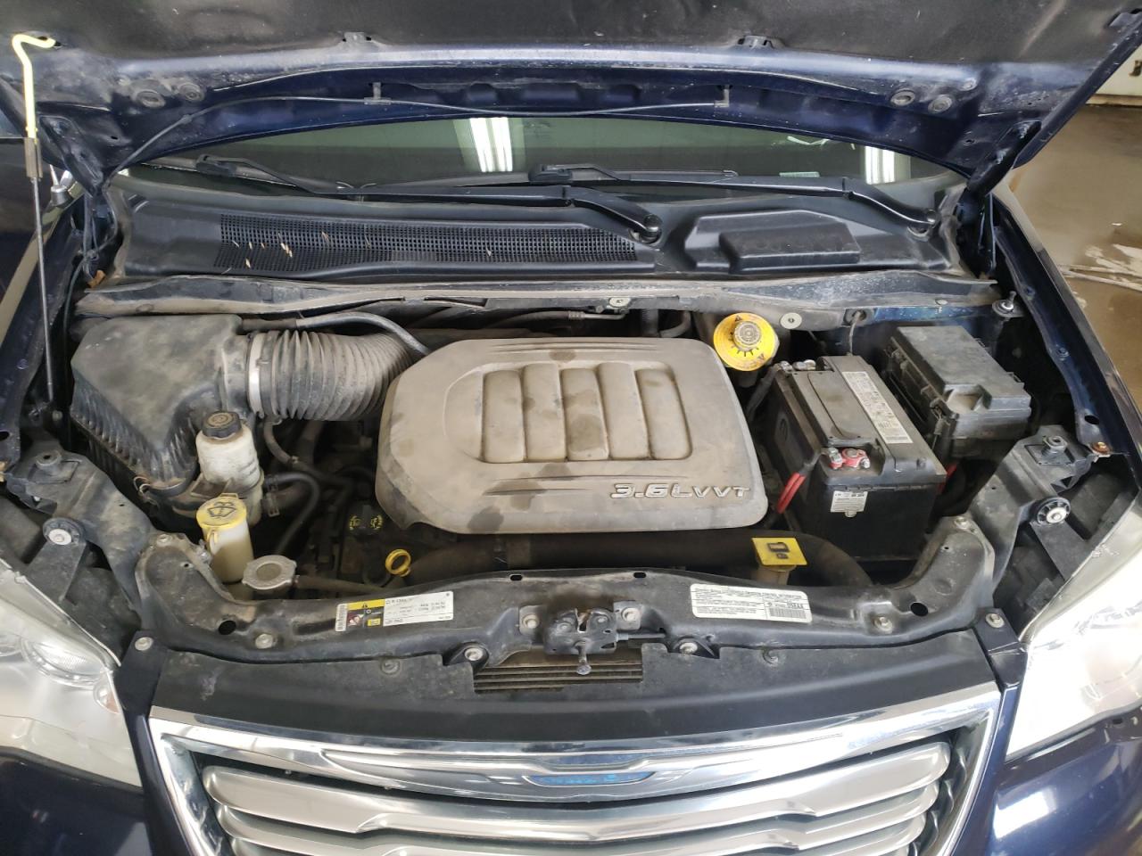 Photo 7 from auction – 2014 CHRYSLER TOWN & COU with VIN 2C4RC1CG9ER425906
