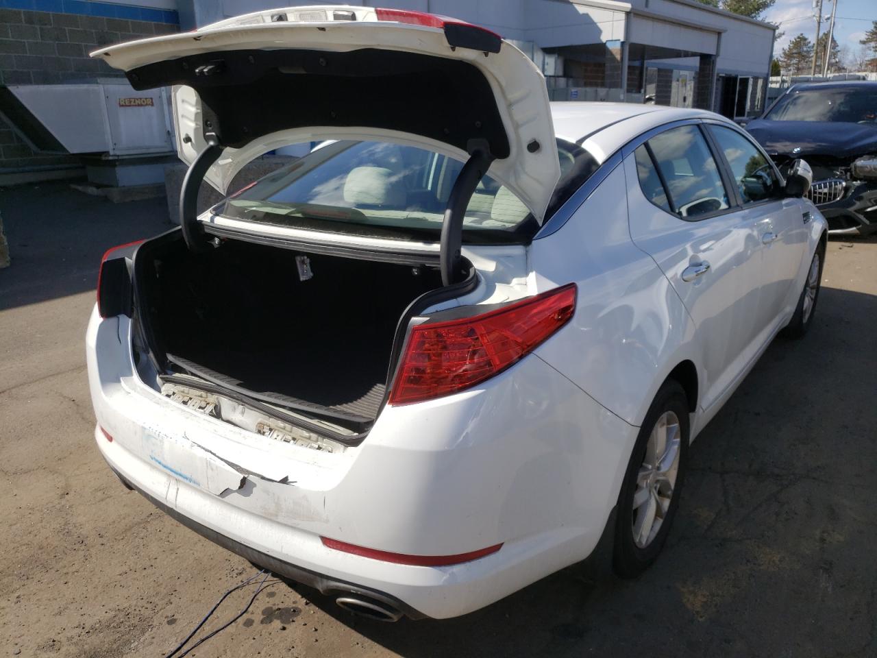 Photo 4 from auction – 2013 KIA OPTIMA LX with VIN KNAGM4A79D5397509