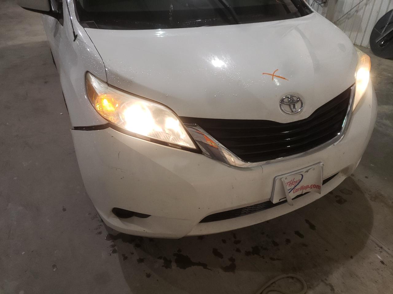 Photo 9 from auction – 2012 TOYOTA SIENNA LE with VIN 5TDKK3DC9CS223714