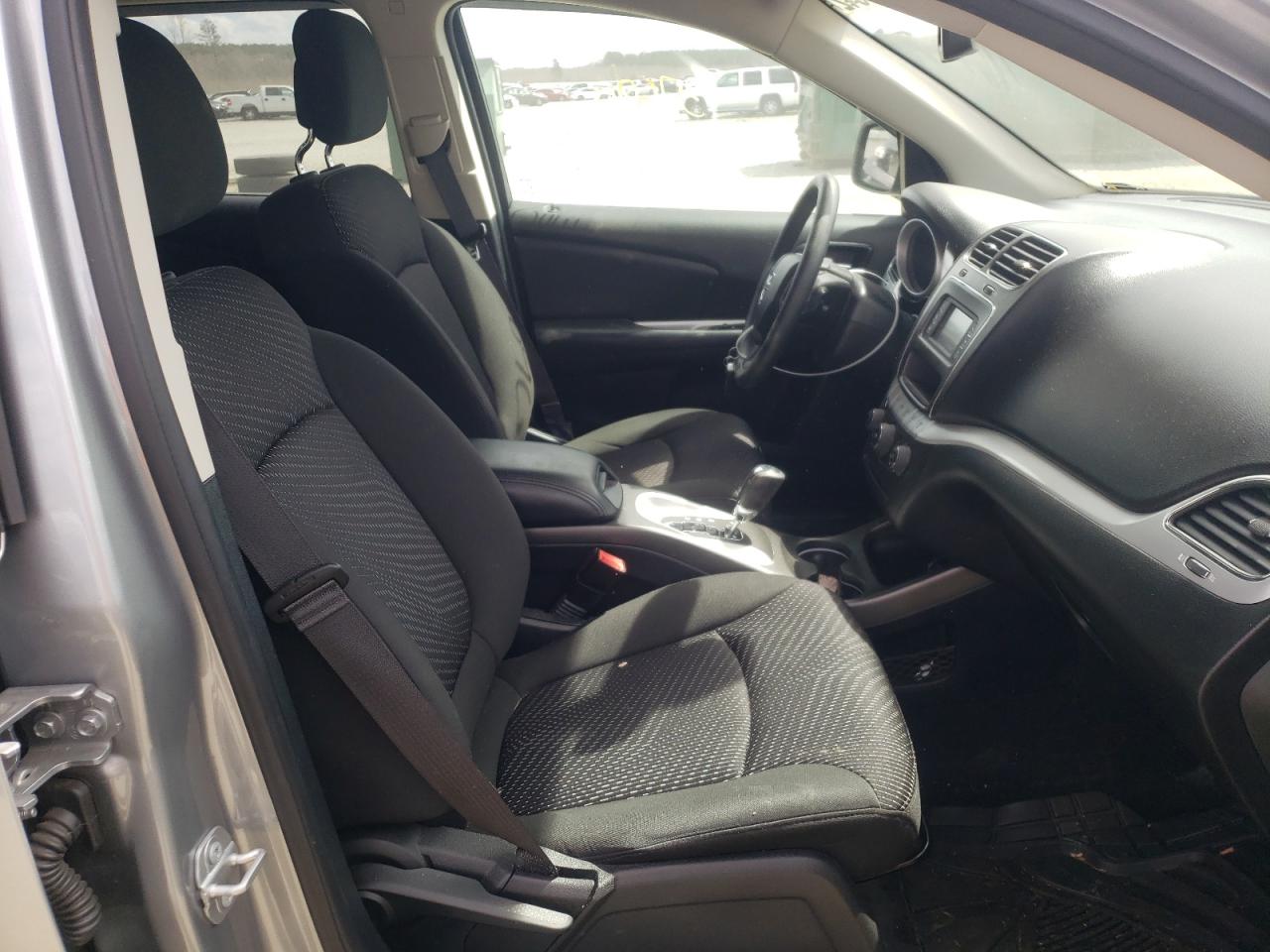 Photo 5 from auction – 2020 DODGE JOURNEY SE with VIN 3C4PDCAB1LT237379