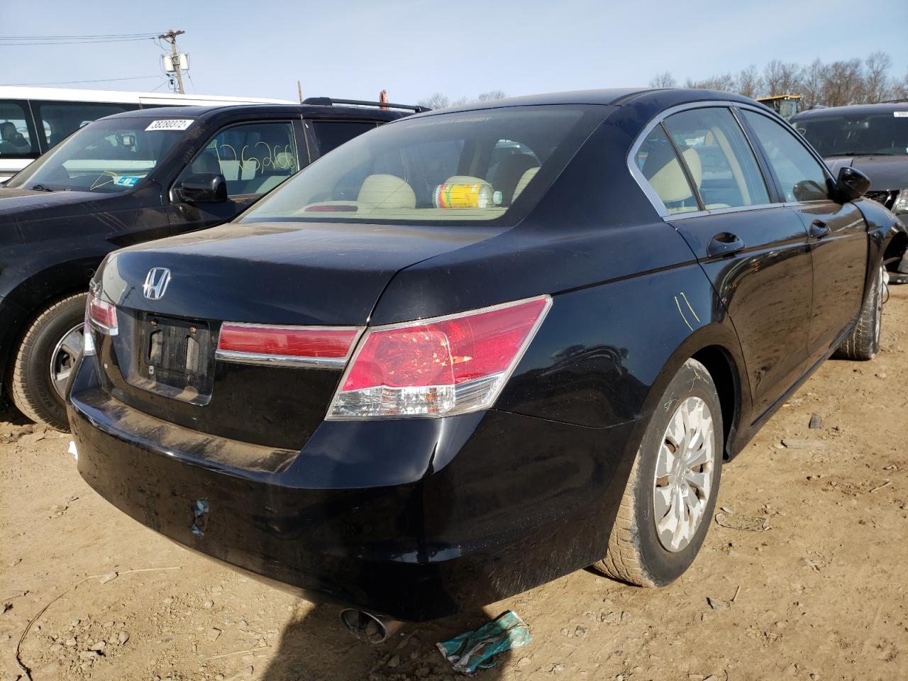 Photo 4 from auction – 2011 HONDA ACCORD LX with VIN 1HGCP2F34BA034169