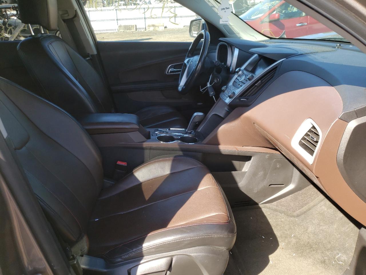 Photo 5 from auction – 2011 CHEVROLET EQUINOX LT with VIN 2CNFLGE57B6403882