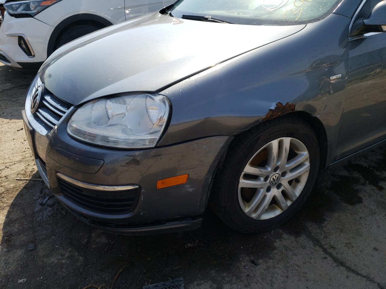 Photo 9 from auction – 2007 VOLKSWAGEN JETTA WOLF with VIN 3VWEF71K87M202277
