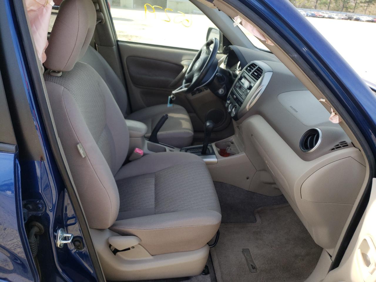 Photo 5 from auction – 2004 TOYOTA RAV4 with VIN JTEHD20V946007431