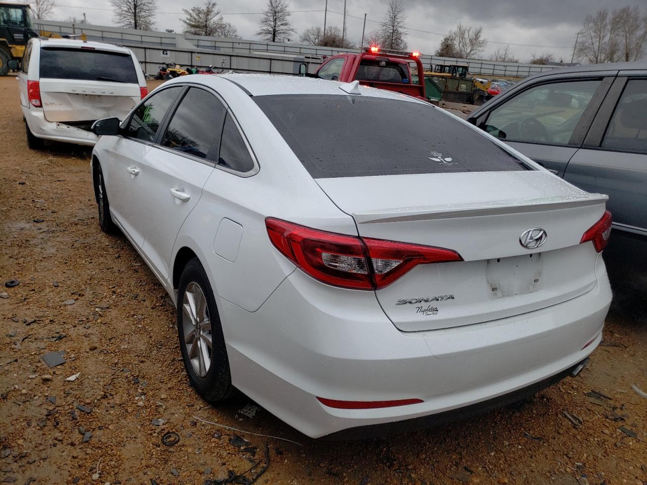 Photo 3 from auction – 2016 HYUNDAI SONATA SE with VIN 5NPE24AF0GH312939