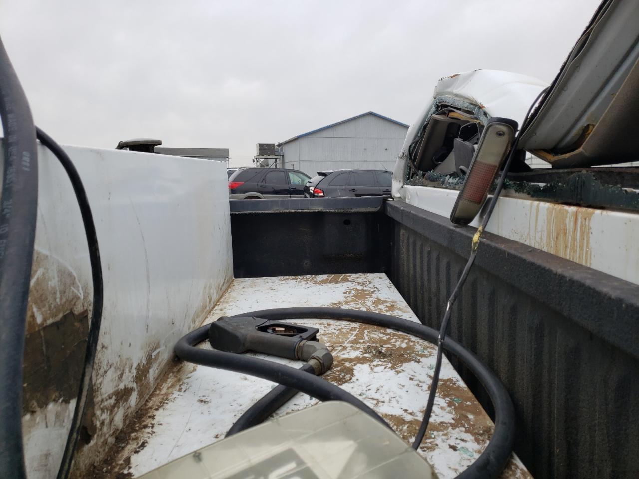 Photo 6 from auction – 2010 FORD F250 SUPER with VIN 1FTNF2B51AEB08642