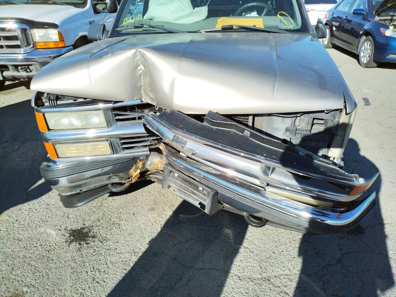 Photo 7 from auction – 1998 CHEVROLET GMT-400 C1 with VIN 1GCEC19M7WR157778