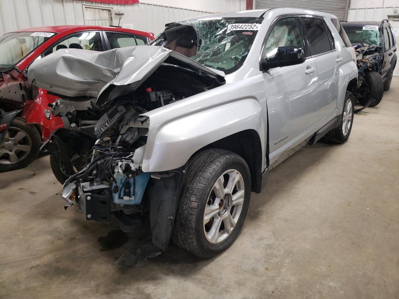 Photo 2 from auction – 2017 GMC TERRAIN SL with VIN 2GKALMEK8H6280674