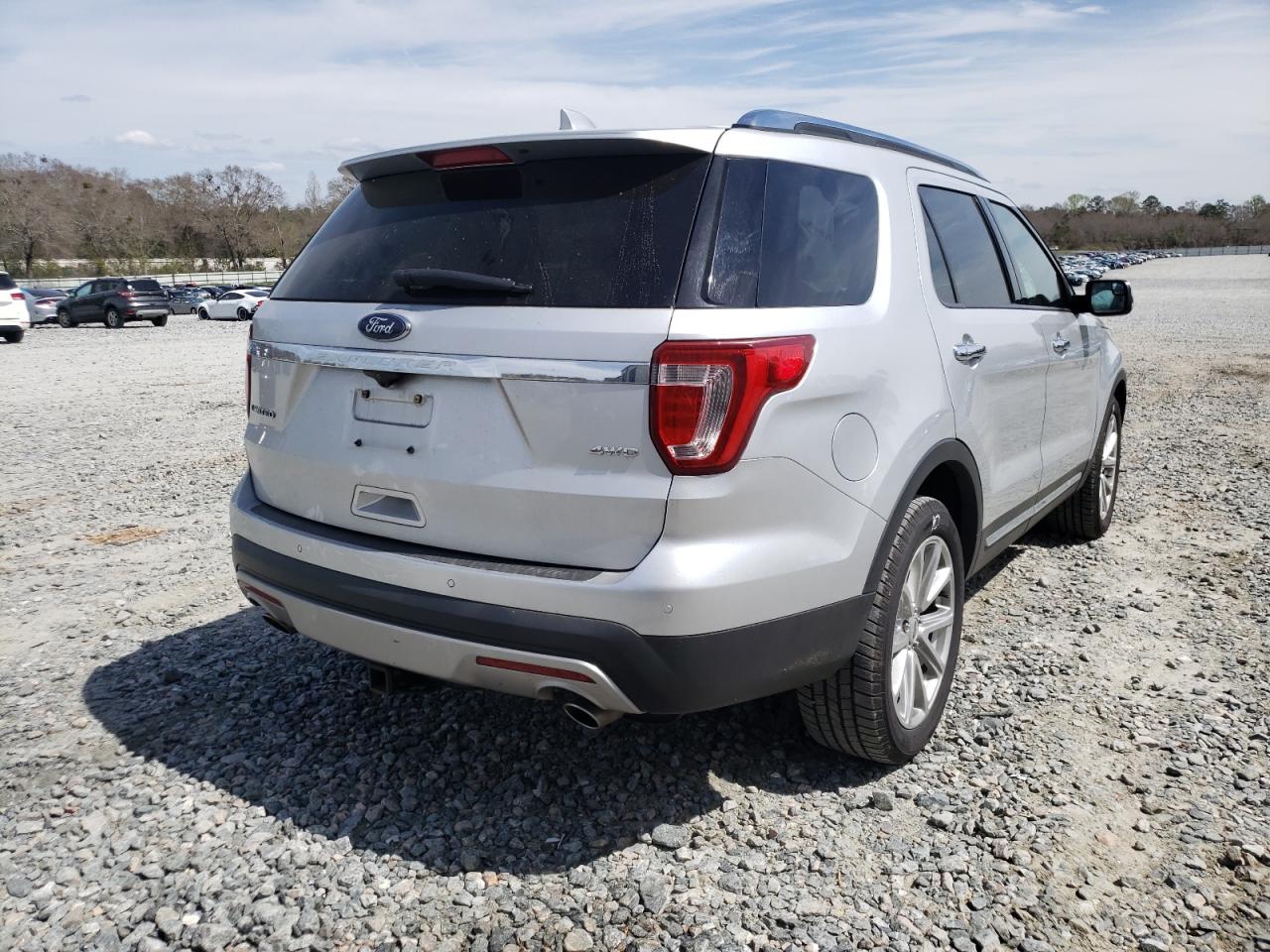 صورة رقم 4 من المزاد - 2017 FORD EXPLORER L مع VIN 1FM5K8F89HGA18247