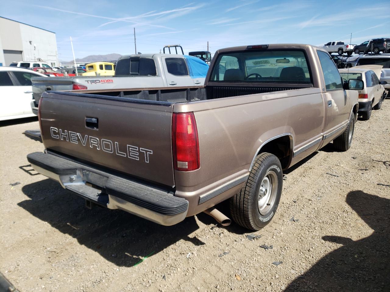 Photo 4 from auction – 1997 CHEVROLET GMT-400 C1 with VIN 1GCEC14M4VE188161