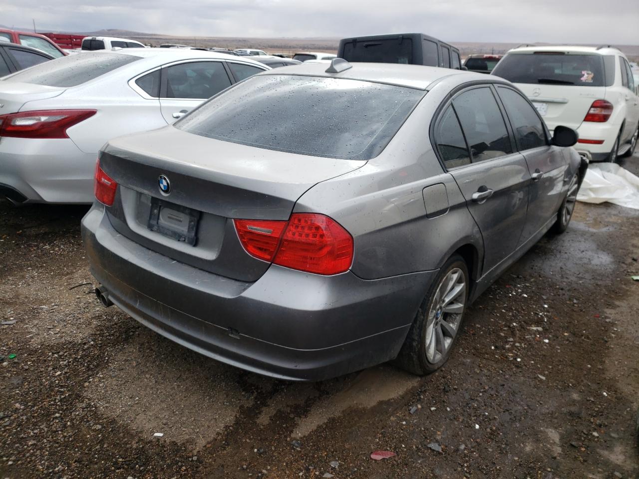Photo 4 from auction – 2011 BMW 328 I SULE with VIN WBAPH5G56BNM76925