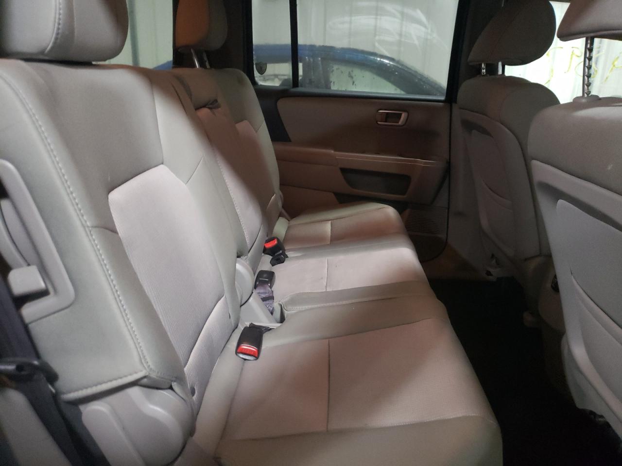 Photo 6 from auction – 2012 HONDA PILOT EX with VIN 5FNYF4H40CB022179