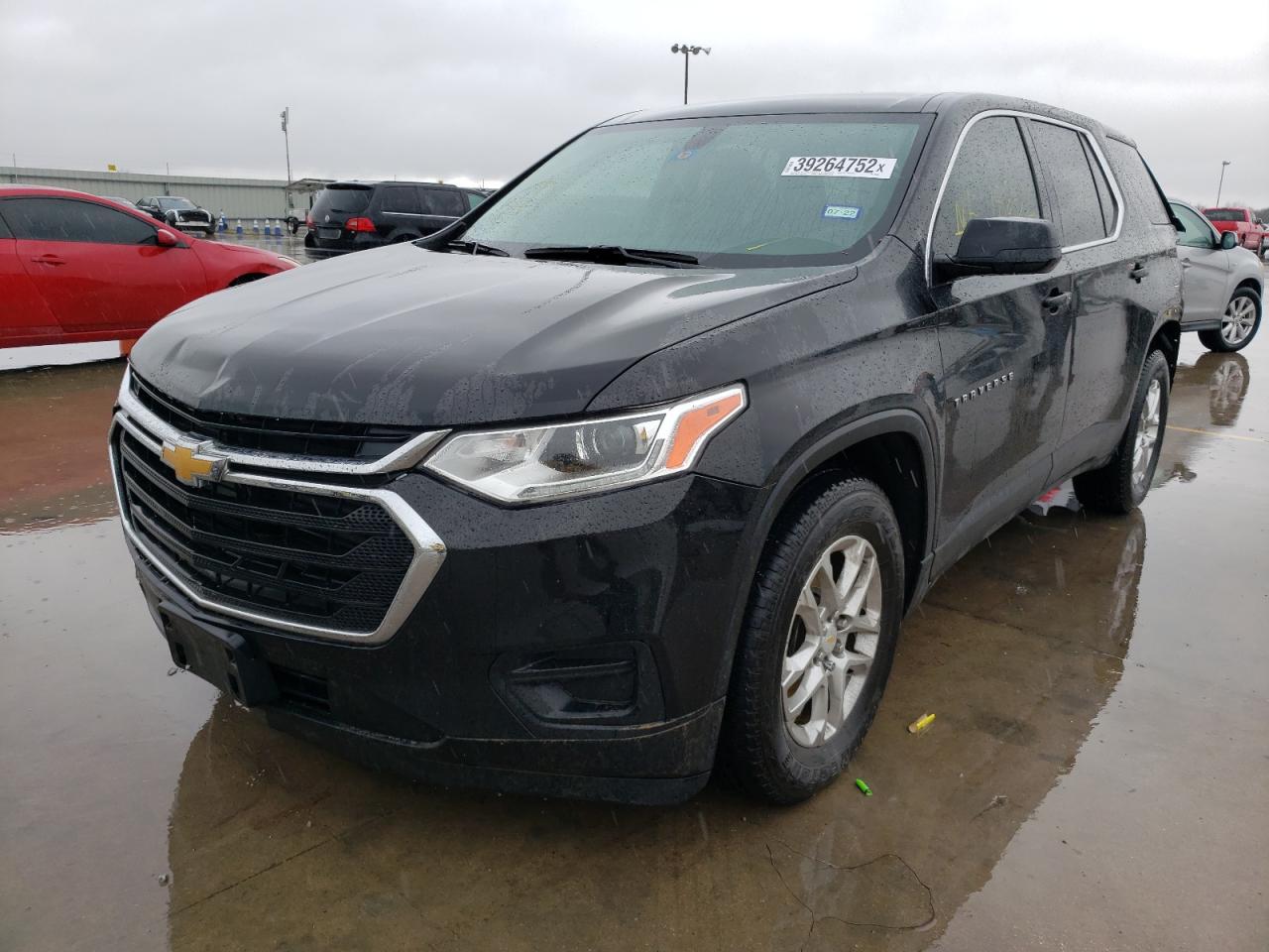 Photo 2 from auction – 2019 CHEVROLET TRAVERSE L with VIN 1GNERFKWXKJ249586
