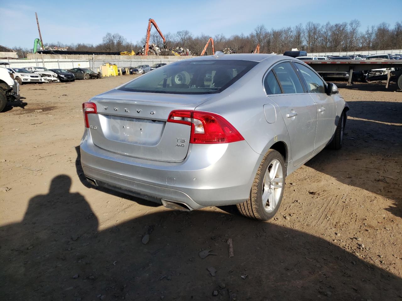 Photo 4 from auction – 2015 VOLVO S60 PREMIE with VIN YV1612TK5F1357221