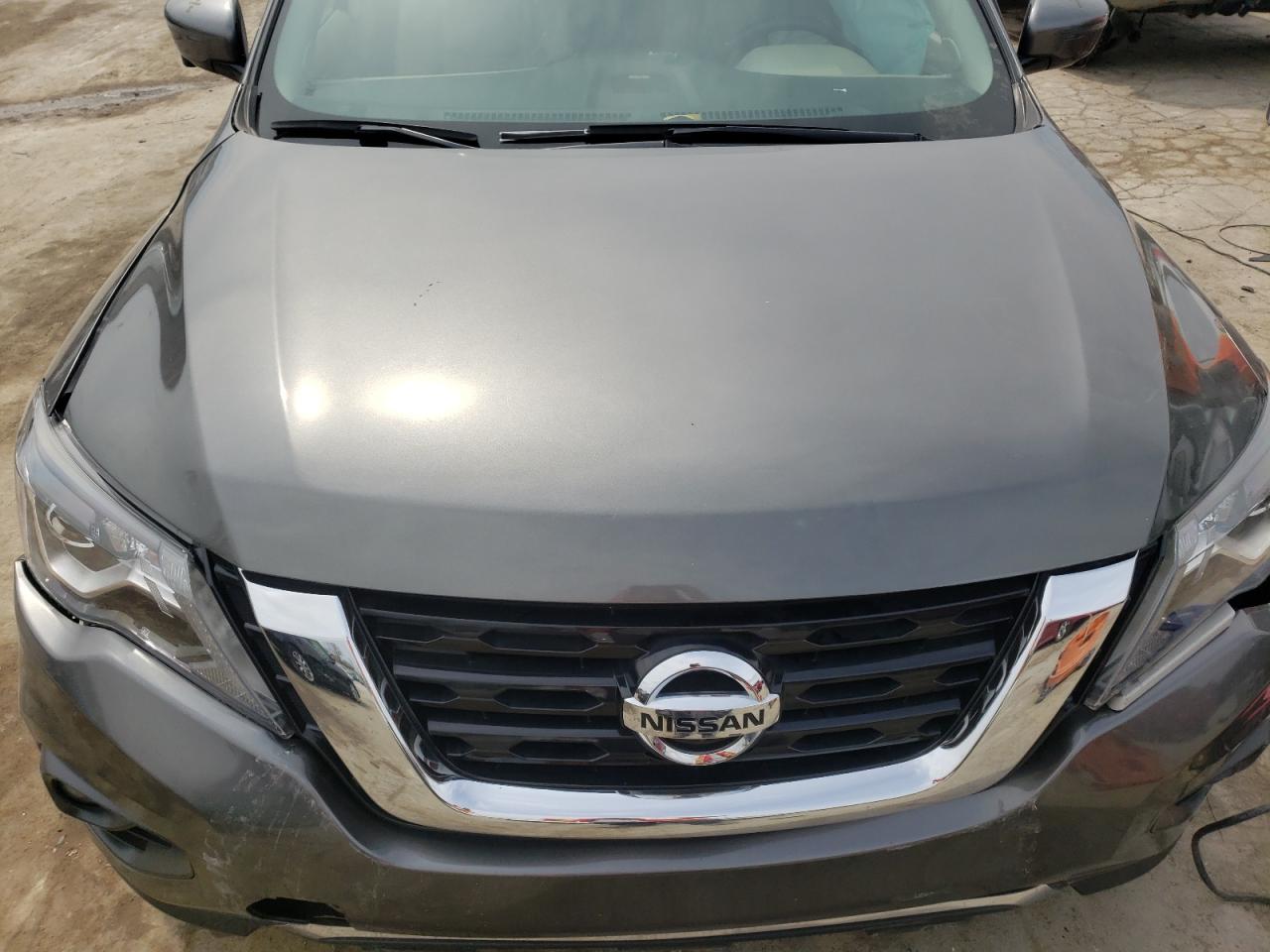 Photo 7 from auction – 2017 NISSAN PATHFINDER with VIN 5N1DR2MM8HC600061