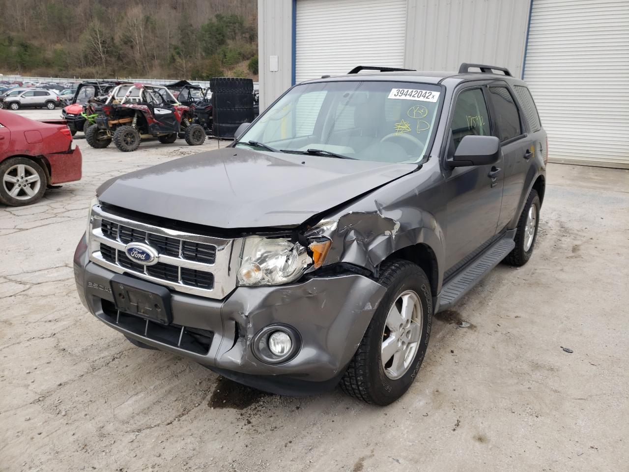 Photo 2 from auction – 2011 FORD ESCAPE XLT with VIN 1FMCU9DGXBKA43082