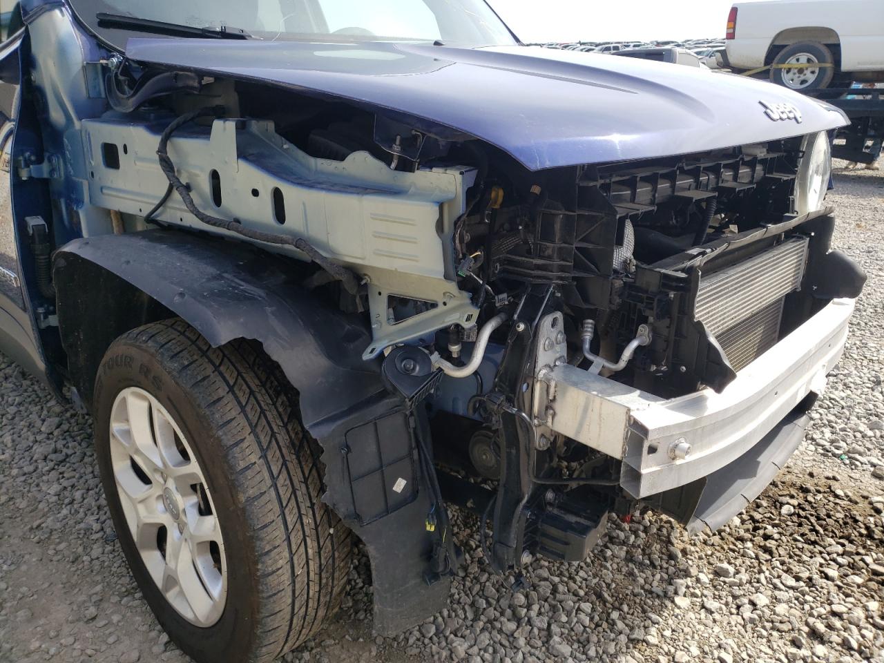 Photo 9 from auction – 2018 JEEP RENEGADE L with VIN ZACCJBBBXJPH28196