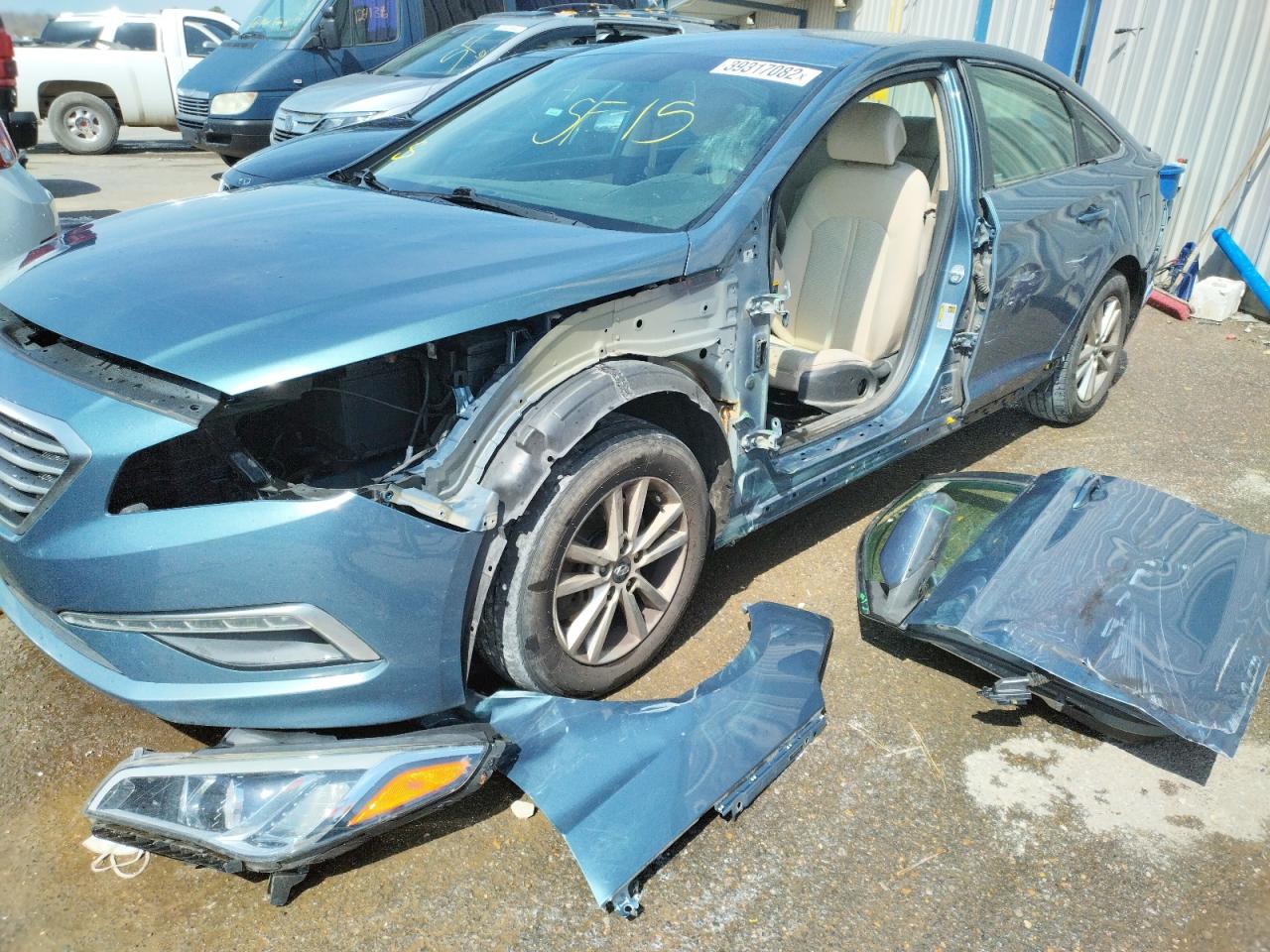 Photo 9 from auction – 2015 HYUNDAI SONATA SE with VIN 5NPE24AF4FH205634