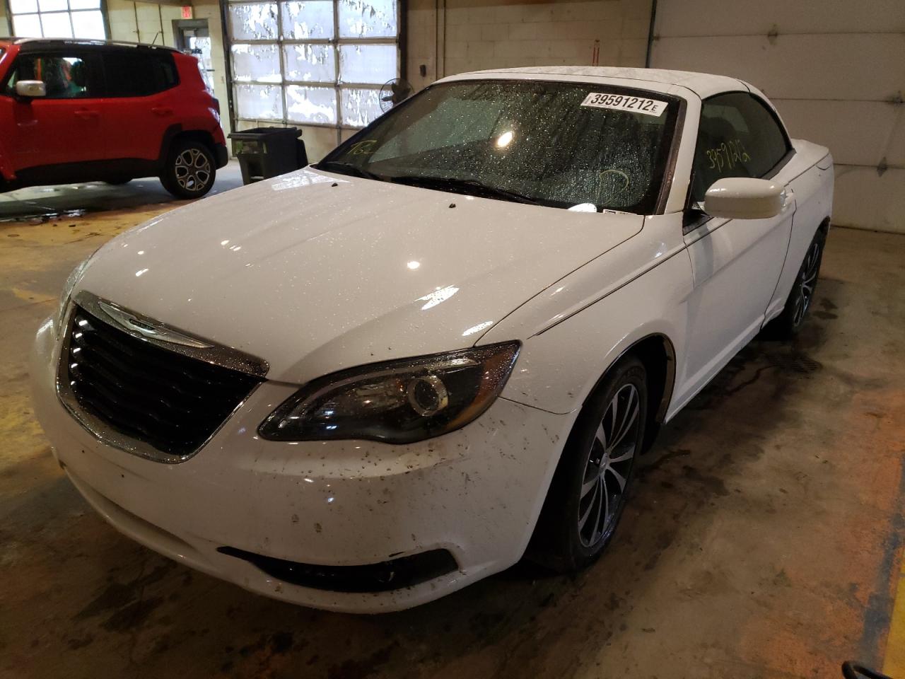 Photo 2 from auction – 2013 CHRYSLER 200 S with VIN 1C3BCBGG2DN575129