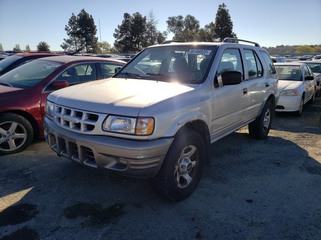Photo 2 from auction – 2000 ISUZU RODEO S with VIN 4S2DM58W9Y4304755