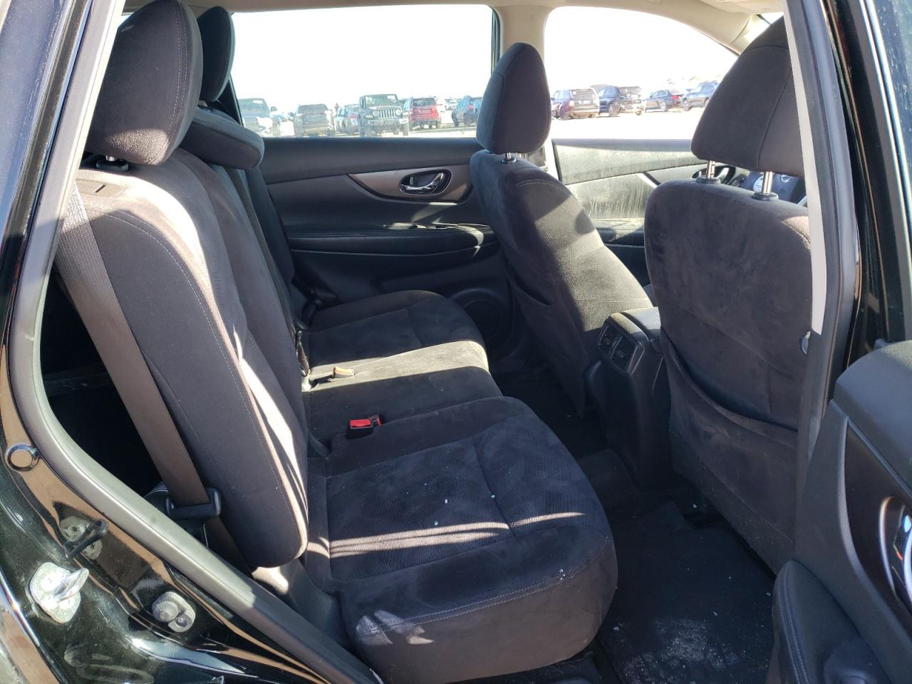 Photo 6 from auction – 2015 NISSAN ROGUE S with VIN KNMAT2MT0FP511106
