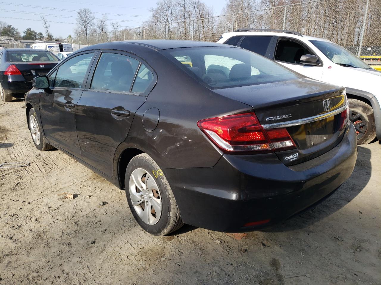 Photo 3 from auction – 2013 HONDA CIVIC LX with VIN 2HGFB2F57DH588324