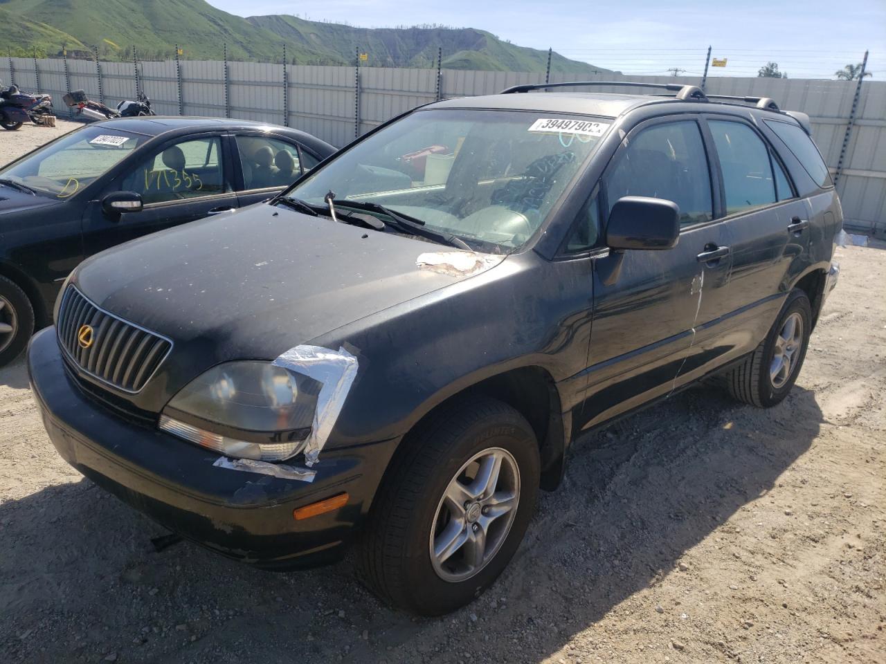 Photo 2 from auction – 2000 LEXUS RX 300 with VIN JT6HF10U9Y0126306