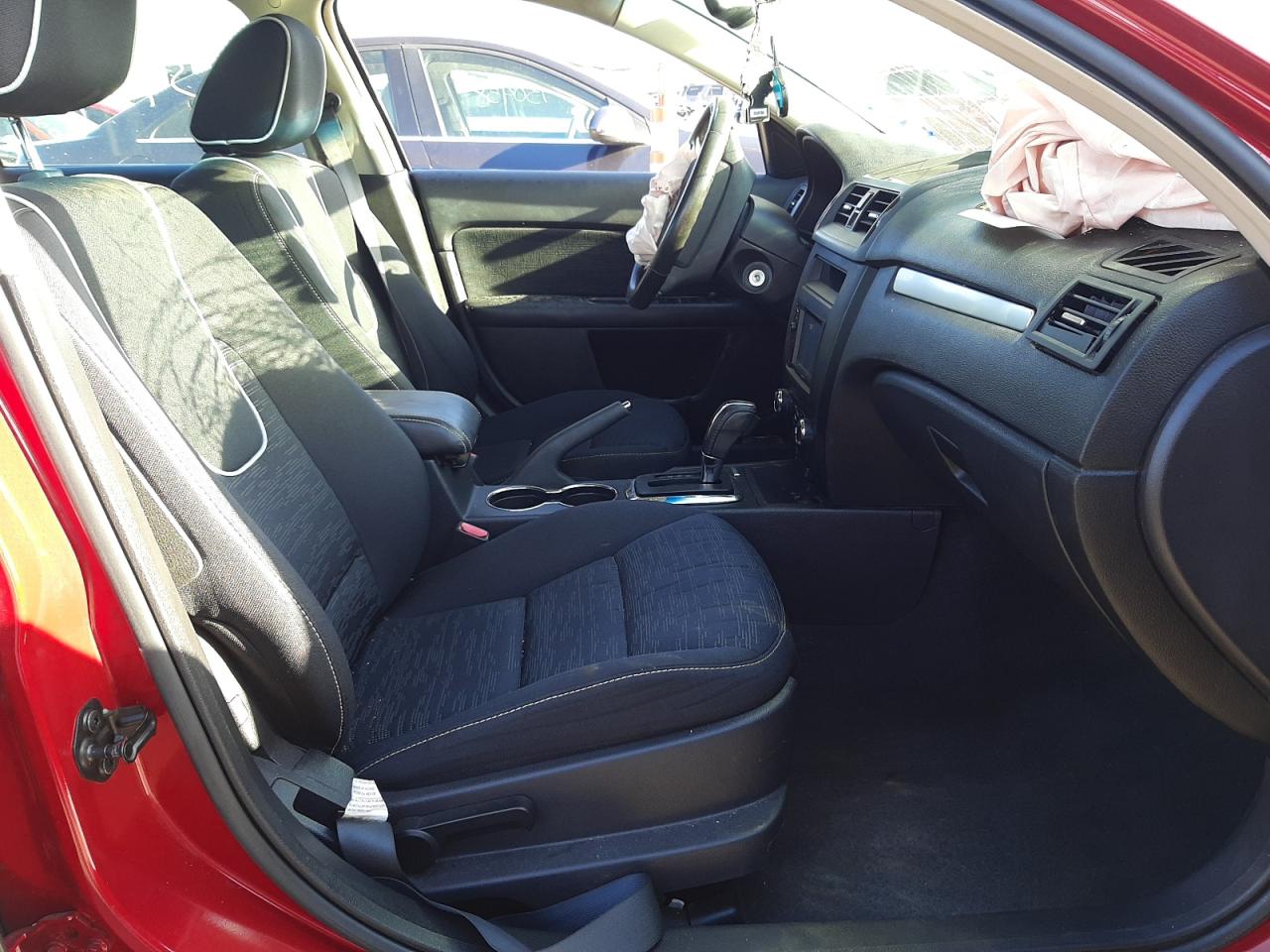 Photo 5 from auction – 2010 FORD FUSION SE with VIN 3FAHP0HA2AR250178