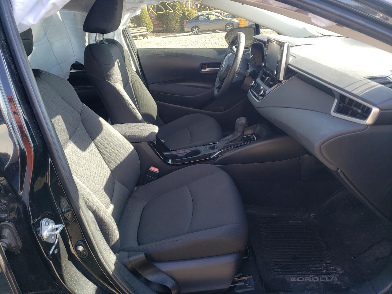 Photo 5 from auction – 2020 TOYOTA COROLLA LE with VIN JTDEBRBE4LJ015872