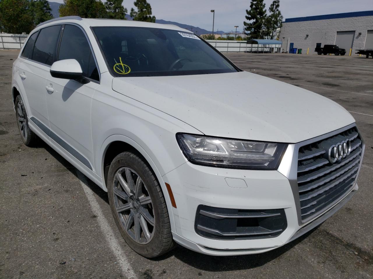AUDI Q7 PREMIUM 2018 with VIN WA1LAAF79JD025861 - Photo from auction