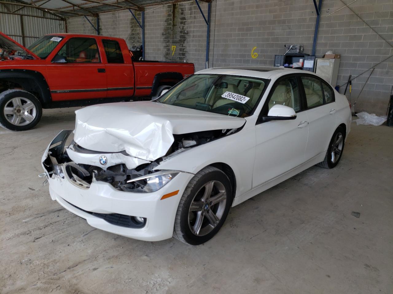 Photo 2 from auction – 2014 BMW 320 I with VIN WBA3B1C52EP679320