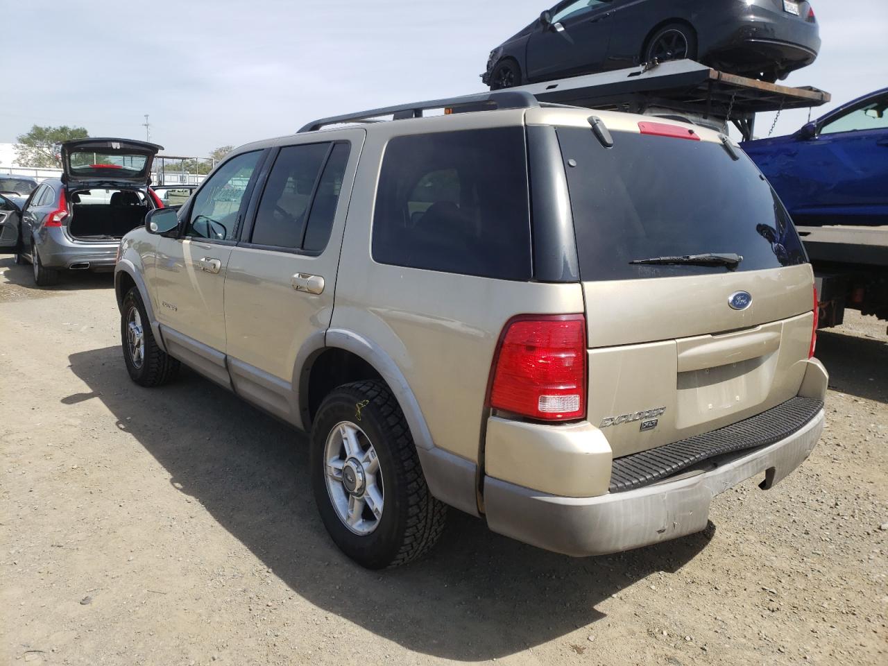 Photo 3 from auction – 2002 FORD EXPLORER X with VIN 1FMZU63E62ZB46998
