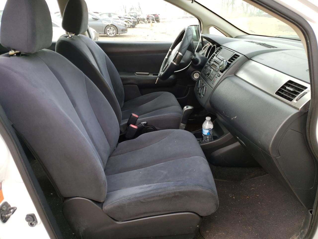 Photo 5 from auction – 2009 NISSAN VERSA S with VIN 3N1BC13E19L462762