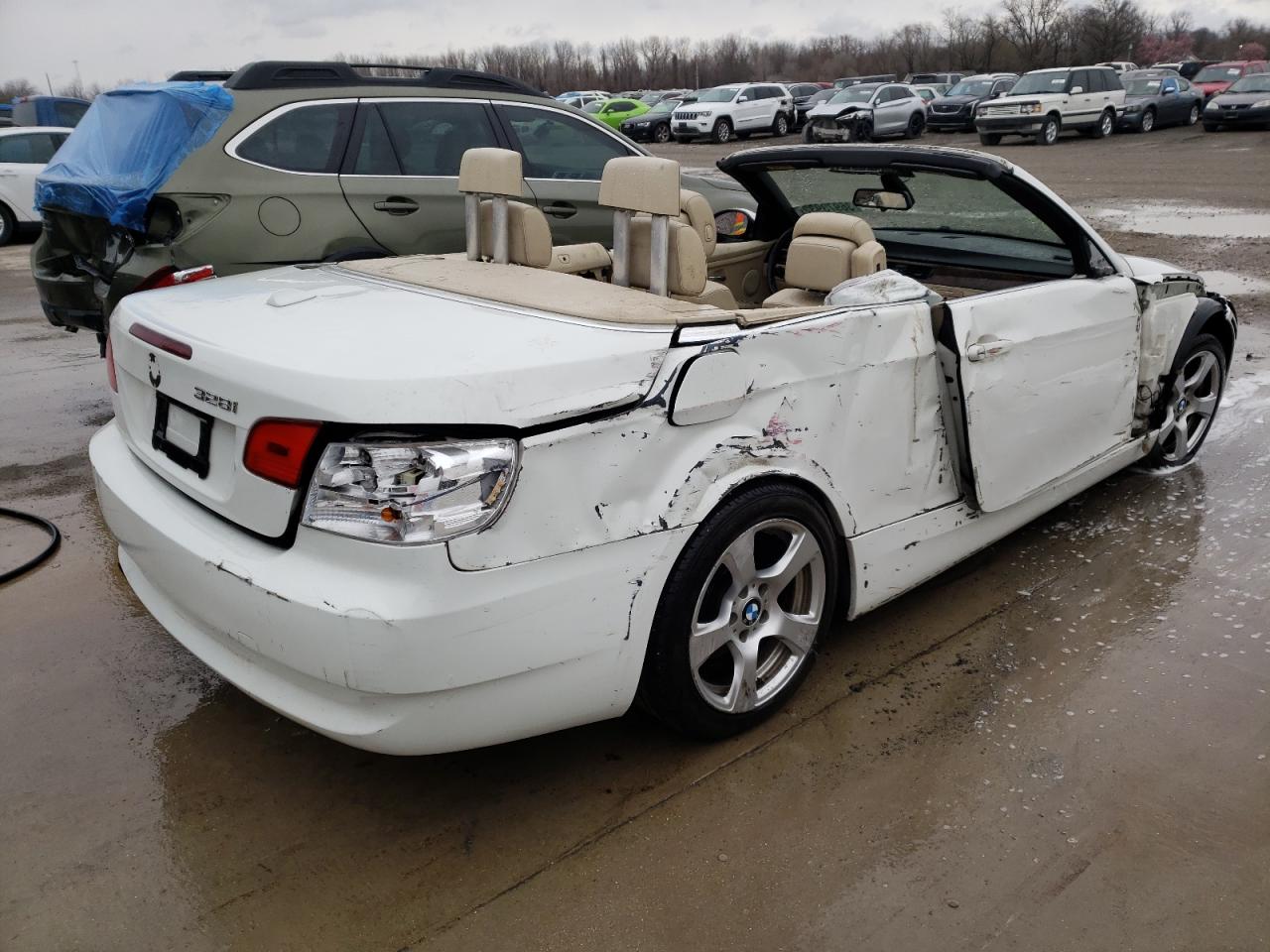 Photo 4 from auction – 2009 BMW 328 I with VIN WBAWL13569PX27031