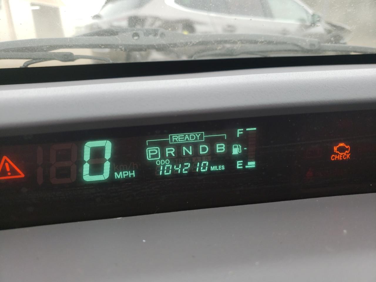 Photo 8 from auction – 2002 TOYOTA PRIUS with VIN JT2BK18U520050467