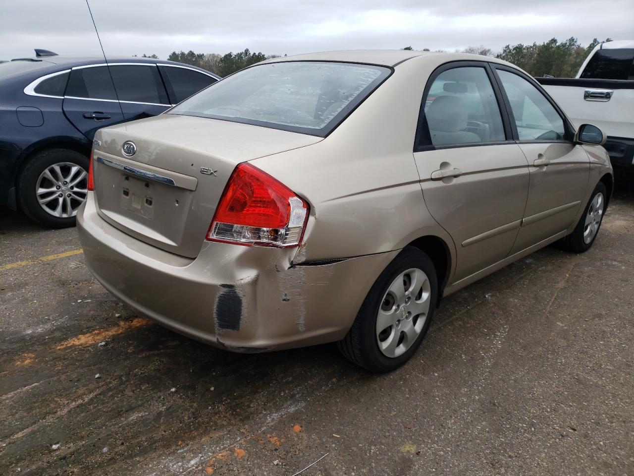 Photo 4 from auction – 2008 KIA SPECTRA EX with VIN KNAFE121785519016