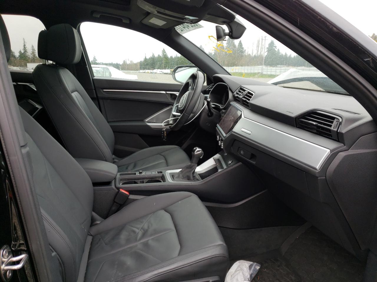 Photo 5 from auction – 2020 AUDI Q3 PREMIUM with VIN WA1DECF37L1041112