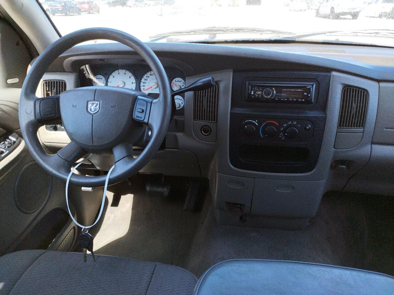 Photo 9 from auction – 2005 DODGE RAM 1500 S with VIN 1D7HA18N55S294597