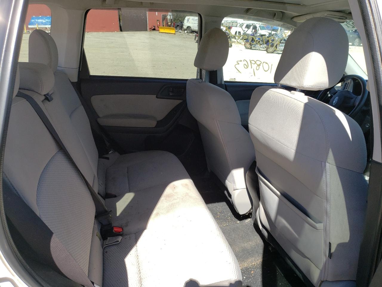 Photo 6 from auction – 2015 SUBARU FORESTER 2 with VIN JF2SJAFC8FH577951