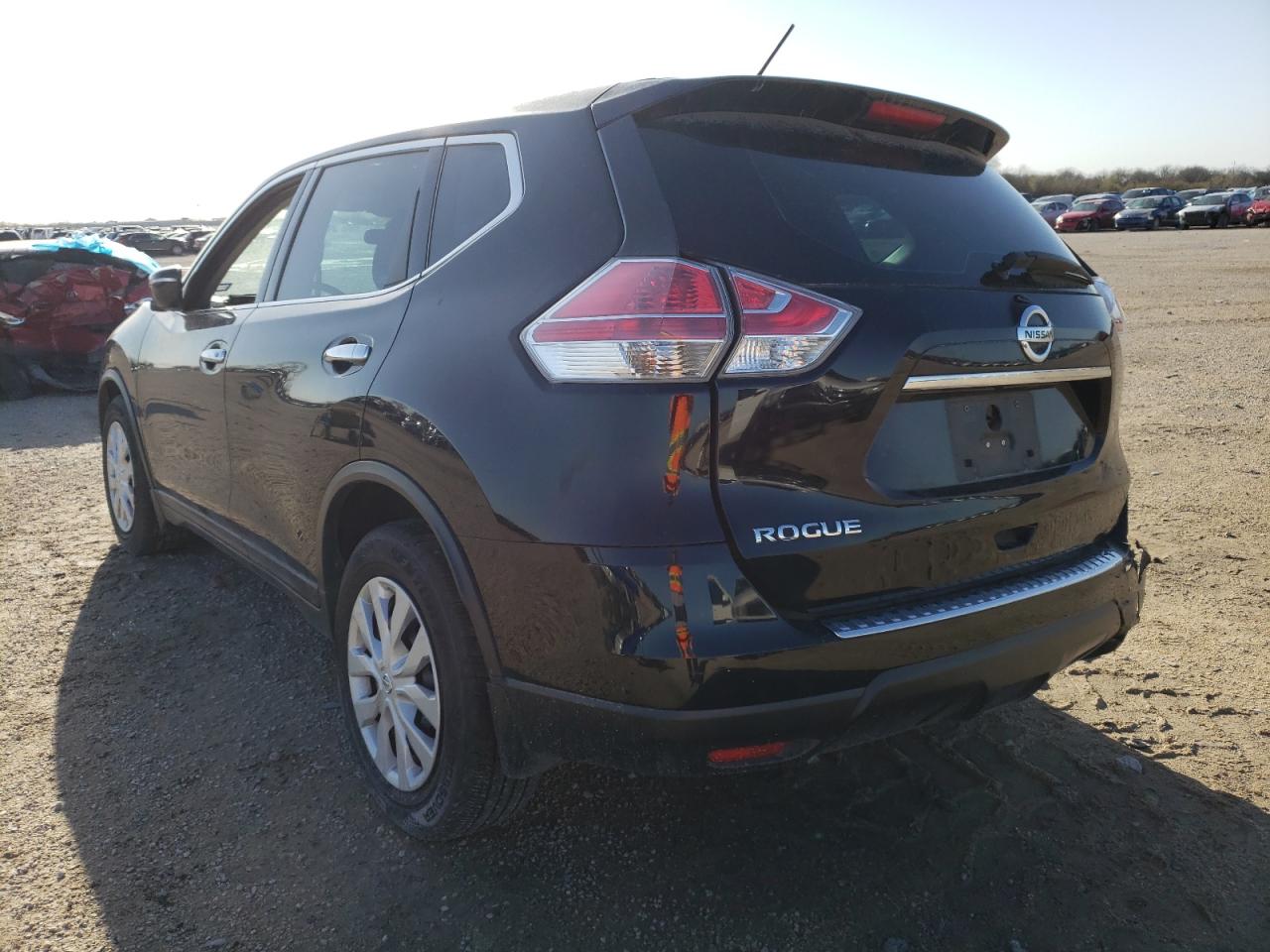 Photo 3 from auction – 2015 NISSAN ROGUE S with VIN KNMAT2MT0FP511106
