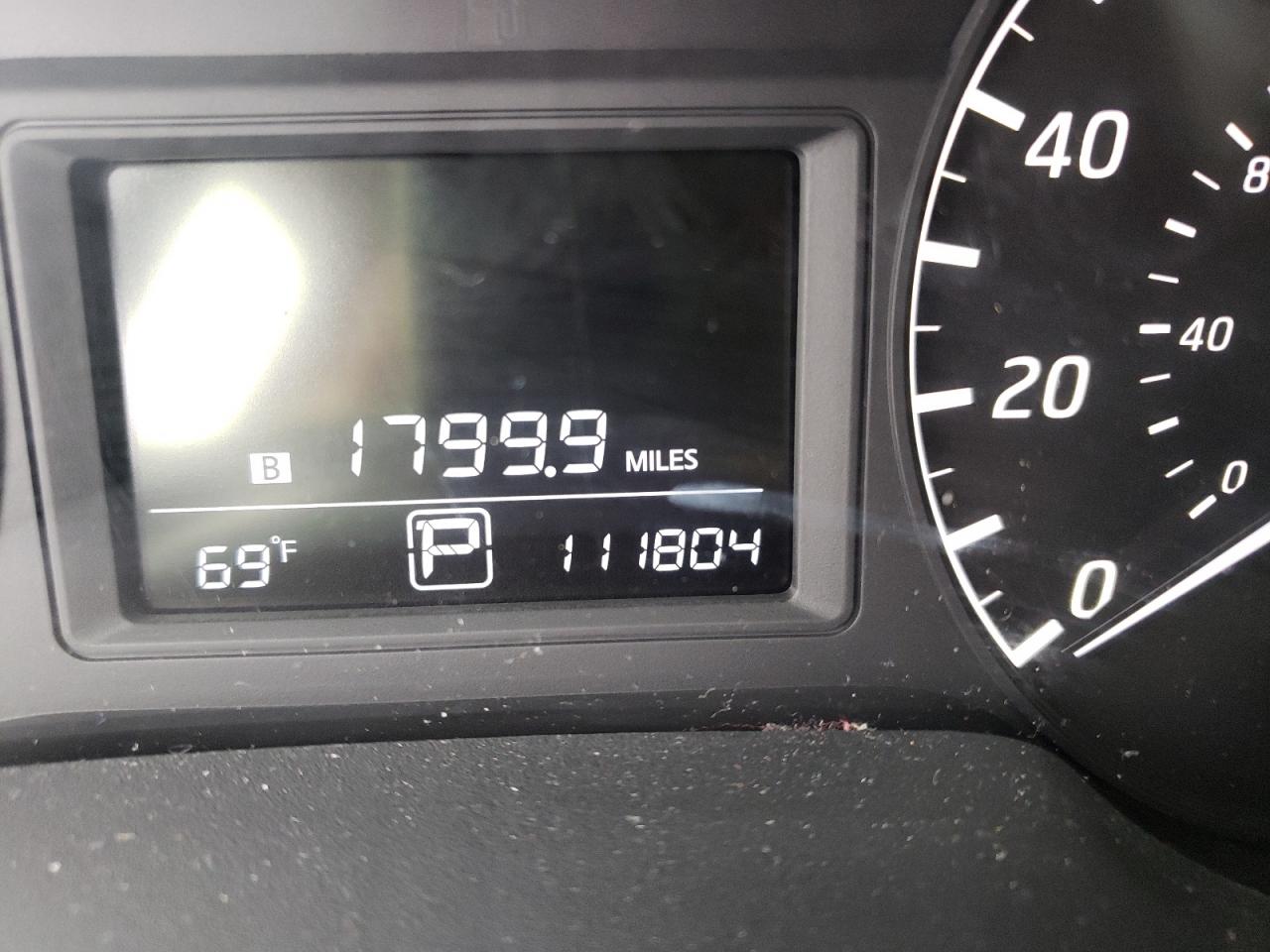 Photo 8 from auction – 2017 NISSAN SENTRA S with VIN 3N1AB7AP7HY331018