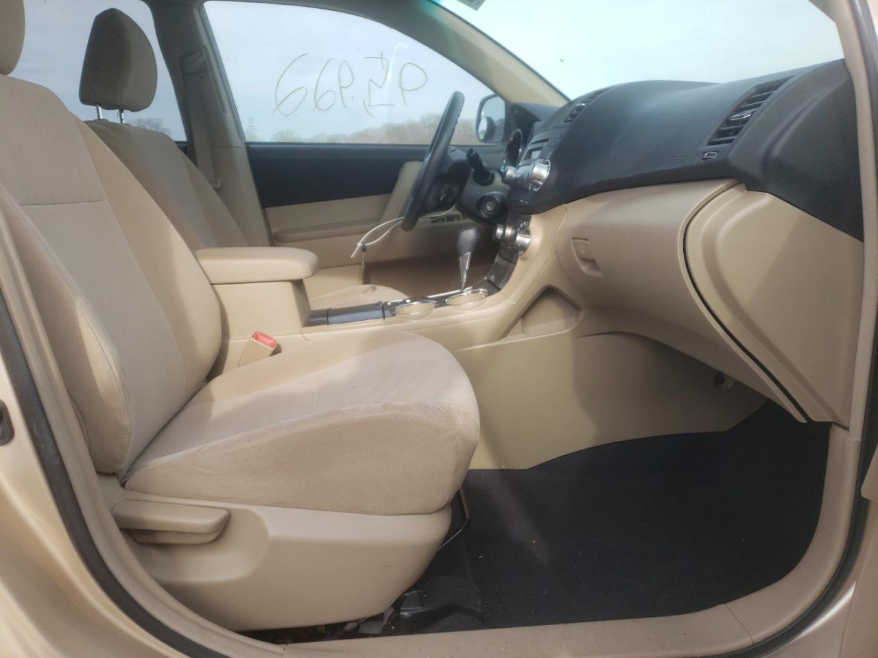 Photo 5 from auction – 2012 TOYOTA HIGHLANDER with VIN 5TDZA3EH8CS020132