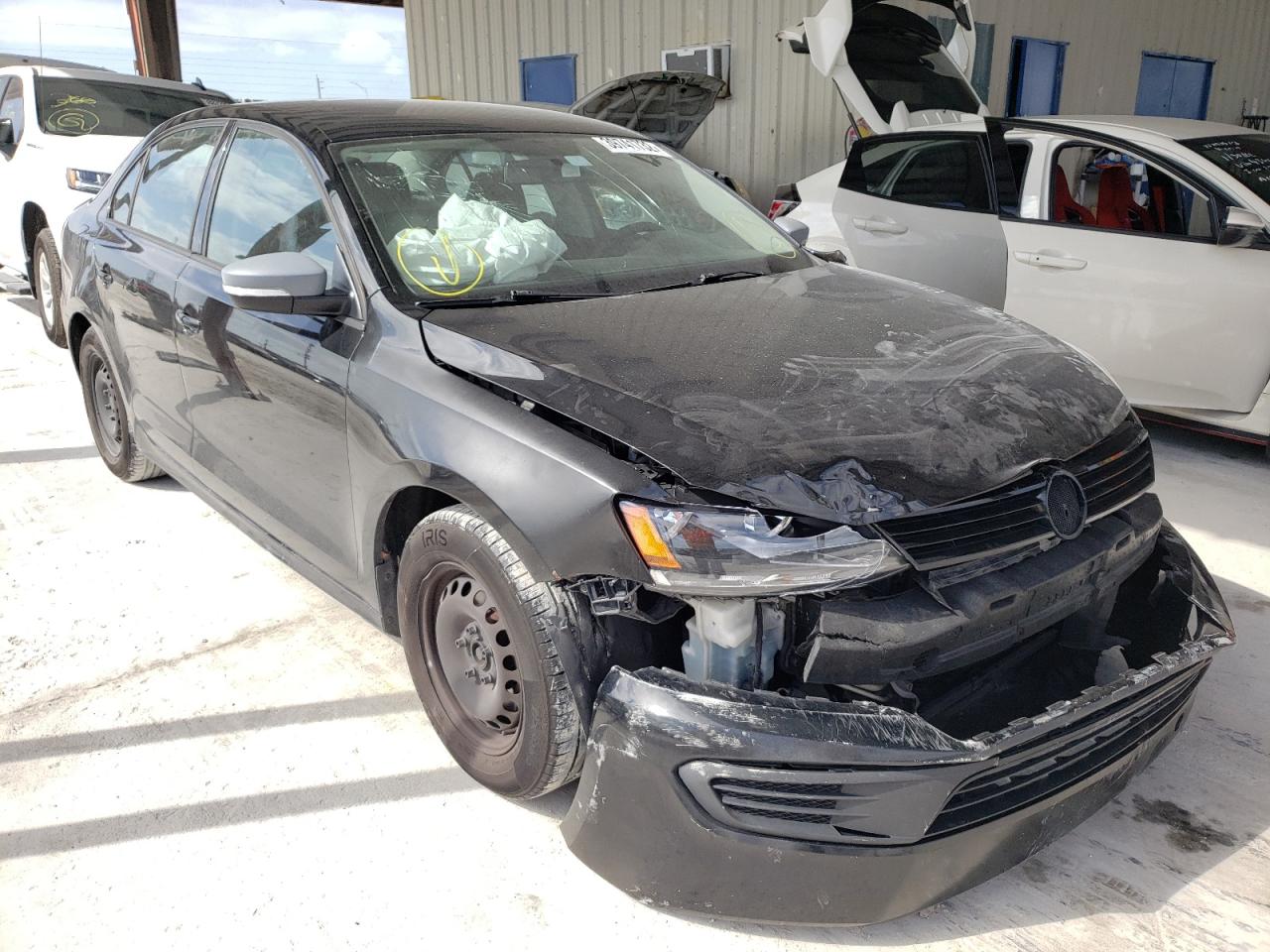 VOLKSWAGEN JETTA BASE 2014 with VIN 3VW2K7AJ3EM401630 - Photo from auction